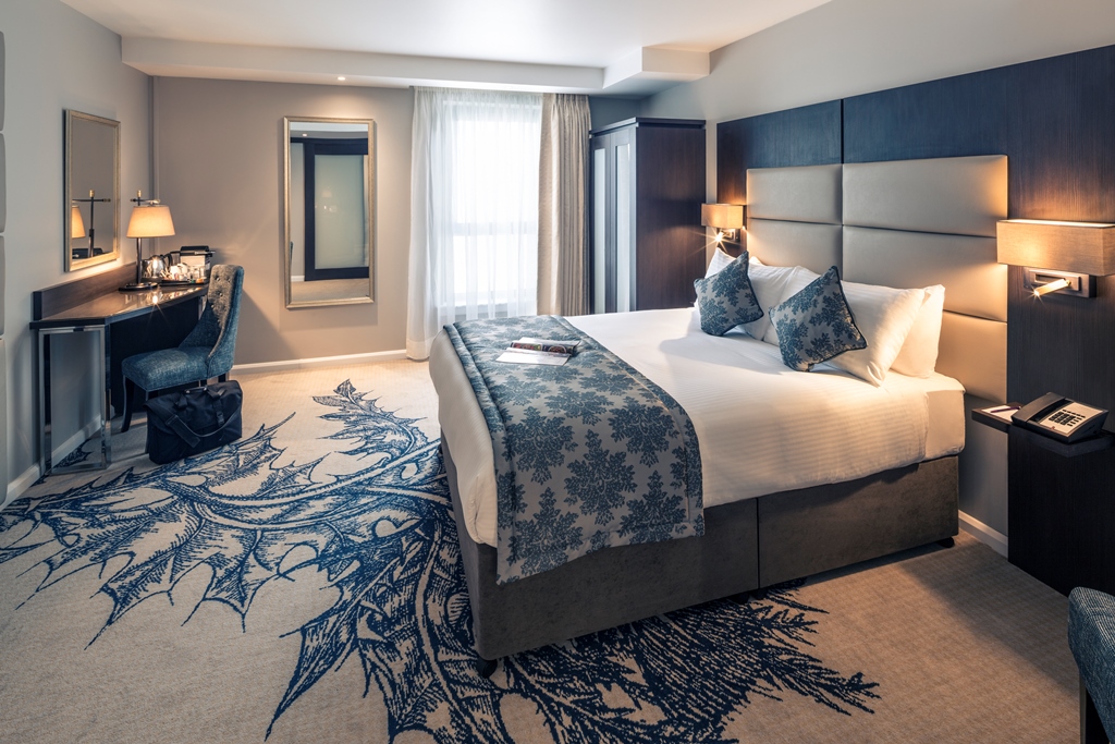Mercure Edinburgh Quay 8211 9448
