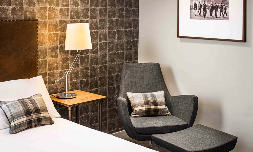 GoGlasgow Urban Hotel Bedroom 2