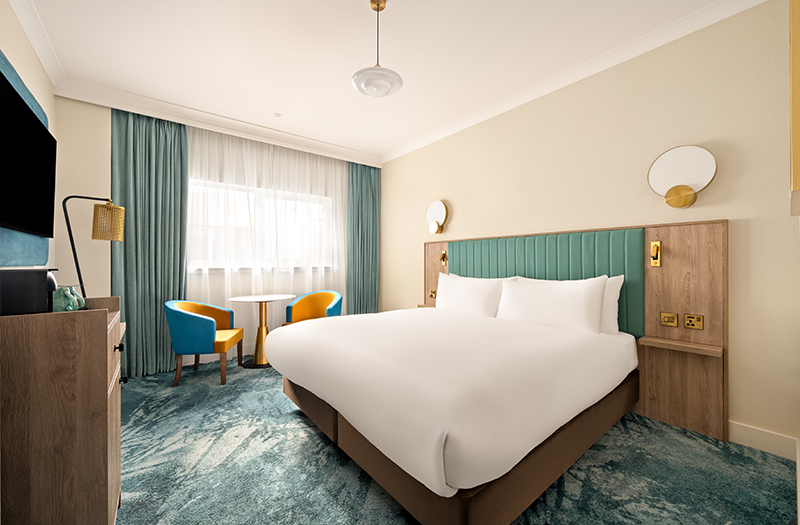 Shadow, LED dock and customised Roma floor light at Cairn Hotel