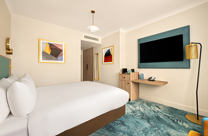 Shadow, LED dock and customised Roma floor light at Cairn Hotel